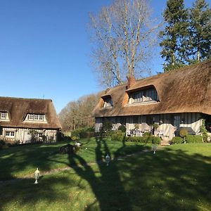 Les Chaumieres Du Pays D'Auge Acomodação com café da manhã Le Breuil-en-Auge Exterior photo