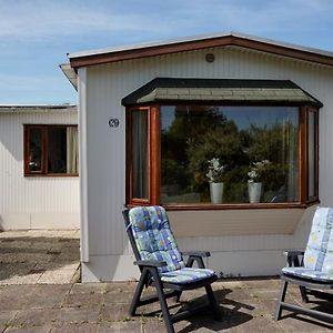 Chalet At A Holiday Park In Opmeer Near Amsterdam Vila Exterior photo