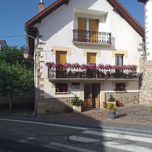 Casa Rural Lucuj Casa de hóspedes Jaurrieta Exterior photo