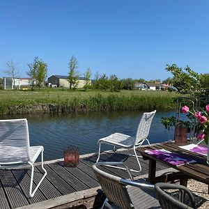 Ferienpark Vislust Ferienhaus Balu Mit Eigenem Steiger Zum Angeln Ijsselmeer Niederlande Vila Wervershoof Exterior photo