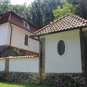 Domek Praha - Zbraslav, u zámku Apartamento Exterior photo