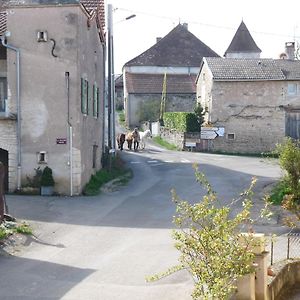 La Maison Des Lys Hotel Chissey-les-Macon Exterior photo