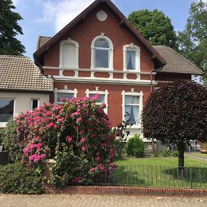 Ferienhaus Us Luett Hus Und Das Zimmer Linde Im Haupthaus Vila Oldemburgo Exterior photo