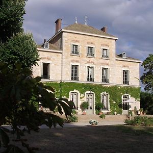 Château des Charmes Acomodação com café da manhã Guereins Exterior photo