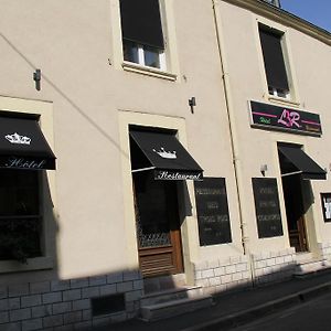 Logis Hôtels Restaurant Les 3 Rois Issoudun Exterior photo