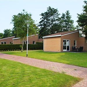 Detached Bungalow With A Dishwasher At 21 Km From Leeuwarden Vila Suameer Exterior photo