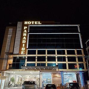 Hotel Royal Tarakan Exterior photo