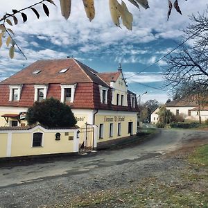 Penzion u Příhodů Hotel Jesenice  Exterior photo