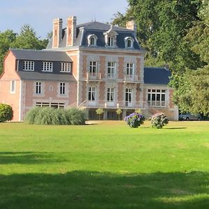 Château de la Chasse Beauvais Acomodação com café da manhã Romagne  Exterior photo