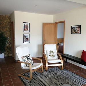 Casa De Madeira Apartamento Cimo do Lugar Exterior photo