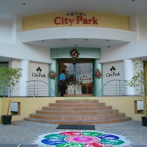 Hotel City Park, Solāpur Exterior photo