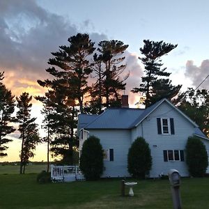 Quiet Farmhouse Retreat With Fire Pit - Pets Welcome Vila Milltown Exterior photo