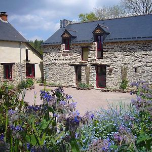 Gite Le Logis De L'Etang De L'Aune Vila Iffendic Exterior photo