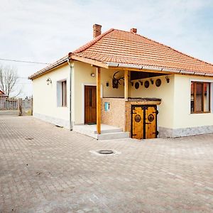 Casa Mb Vila Ghioroc Exterior photo