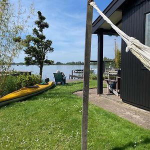 The Outpost Lakehouse- Enjoy Our House At Reeuwijkse Plassen - Near Gouda Vila Exterior photo