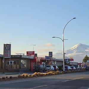 Oasis Bar & Hotel Waiouru Exterior photo