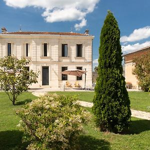 Maison De Jean Acomodação com café da manhã Saint-Androny Exterior photo