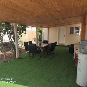 גני התניא Apartamento Safed Exterior photo