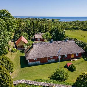 Kaebruotsa Farmhouse Vila Ruhve Exterior photo