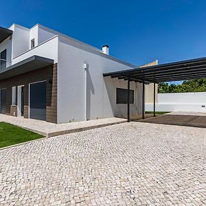 Captivating 4-Bed House In Cadaval District-Lisbon Vila Torre  Exterior photo