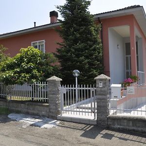 La Casa Dei Nonni Acomodação com café da manhã Felegara Exterior photo