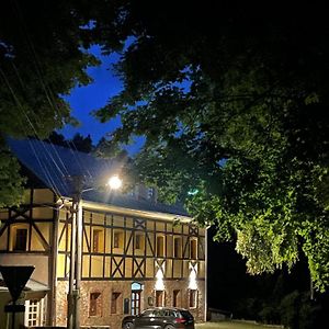 Penzion Stará Škola Hotel Vikantice Exterior photo