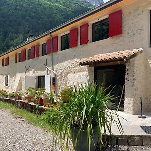 La Bergerie à Menée Hotel Châtillon-en-Diois Exterior photo