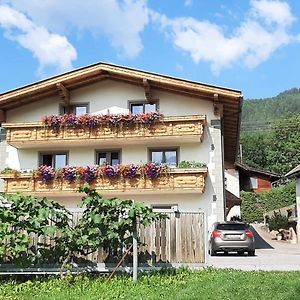 Gaestehaus Zwischenberger Apartamento Obervellach Exterior photo