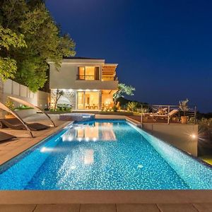 Luxury Villa Crystal Blue Ilha Ilha Sveti Stefan Exterior photo