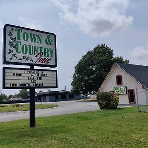 Town And Country Inn Rogers Exterior photo