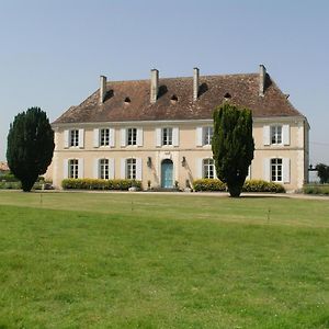 Château du Bourbet Acomodação com café da manhã Cherval Exterior photo