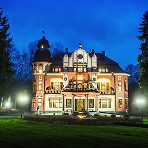 Letohrádek sv. Vojtěch Hotel Počátky Exterior photo