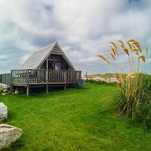 Swan View Lodge - North Uist Lochmaddy Exterior photo