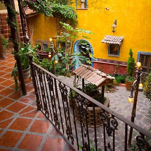 Hotel Casamia Dolores Hidalgo Exterior photo