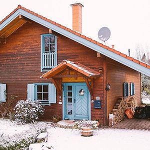 Malerisches Holzhaus "Coco" Mit Kamin, Sauna Und Eigenem Garten Vila Kleinfischlingen Exterior photo