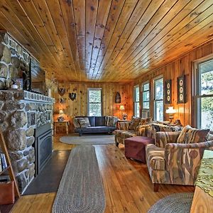 Cozy Lakefront Cabin With Indoor Gas Fireplace! Vila Mercer Exterior photo