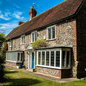 Walnut Tree House Vila Rustington Exterior photo