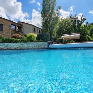 Maison De 4 Chambres Avec Piscine Partagee Terrasse Amenagee Et Wifi A Puy L'Eveque Puy-lʼÉvêque Exterior photo