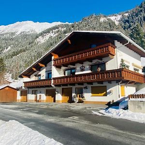 Haus Marita Apartamento Sankt Leonhard im Pitztal Exterior photo