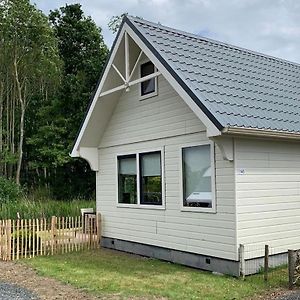 Nice Chalet With Microwave, Near The Wadden Sea Vila Tzummarum Exterior photo