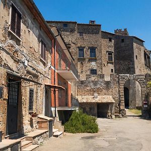 Casa Vacanze La Piazzetta Del Castello Vila Montecalvello Exterior photo