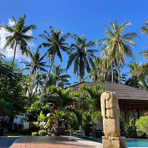 Red Island Villas Banyuwangi  Exterior photo