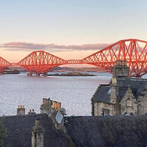 Forth Reflections Self Catering Vila South Queensferry Exterior photo