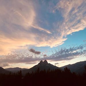 La Cara Nord , Alojamiento Turistico ,Saldes, A Los Pies Del Pedraforca, Apartamento Apartamento Exterior photo