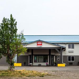 Oyo Hotel Shelby Mt Hwy 2 & I-15 Exterior photo