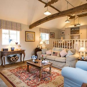 The Stables, Relax In 5 Star Style And Comfort With Lovely Walks All Around Vila Maplestead Exterior photo