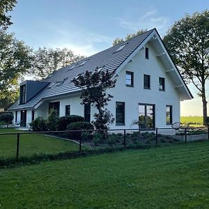 Boerderijkamer Zonlicht Lutten Exterior photo