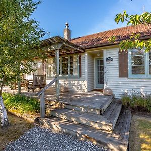 Strasbourge Cottage Martinborough Exterior photo