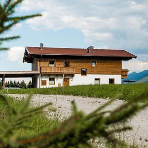 Chalet Freiblick Kleinhaid, Hollersbach Vila Hollersbach im Pinzgau Exterior photo