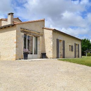 Le Clos Du Charpentier Acomodação com café da manhã Balzac Exterior photo